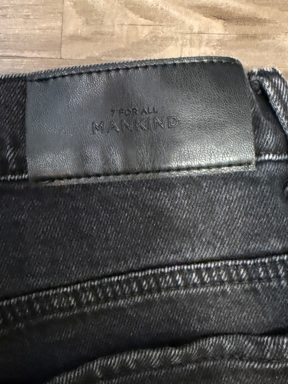 7 For All Mankind Bonnie Curvilinear Barrel Jeans 30 Thunder Black $208 - Picture 5 of 11